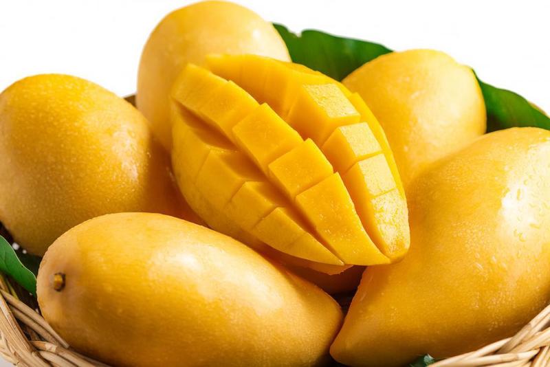 mangoes chopped and